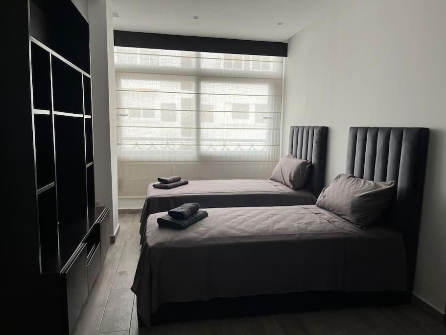 Appartamento Luxe 2Br Oasis In Tangier Center Esterno foto